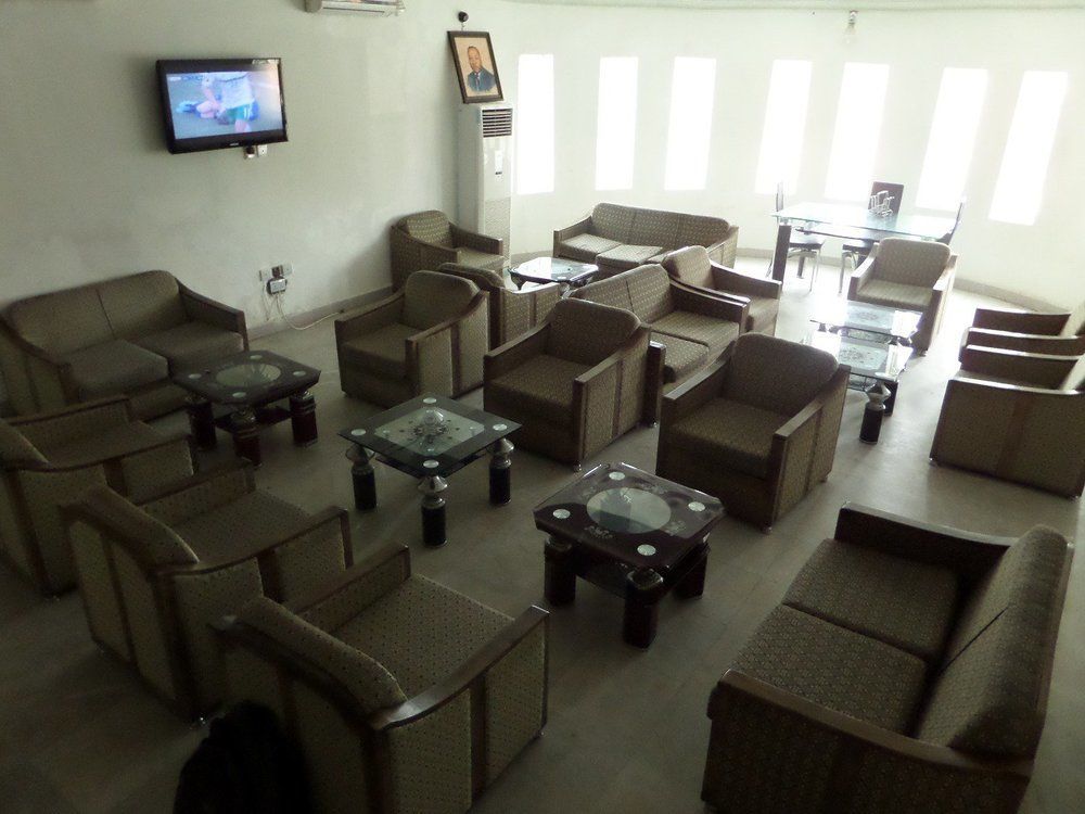 Flamingo Hotel Festac Town Exterior photo